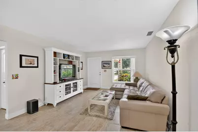 1262 Essex Drive, Wellington, FL 33414 - Photo 5