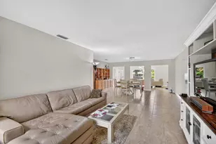1262 Essex Dr, Wellington, FL 33414 - Photo 5