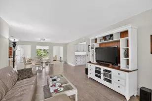 1262 Essex Dr, Wellington, FL 33414 - Photo 7