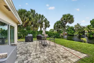 1262 Essex Dr, Wellington, FL 33414 - Photo 27