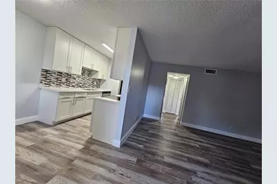 9862 Nob Hill Court, Sunrise, FL 33351 - Photo 7