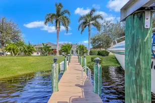 7186 SW Quiet River Ct, Stuart, FL 34997 - Photo 33