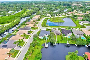 7186 SW Quiet River Ct, Stuart, FL 34997 - Photo 17