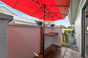 6757 SE Yorktown Dr, Hobe Sound, FL 33455 - Photo 13