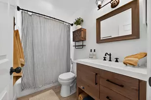 6757 SE Yorktown Dr, Hobe Sound, FL 33455 - Photo 27