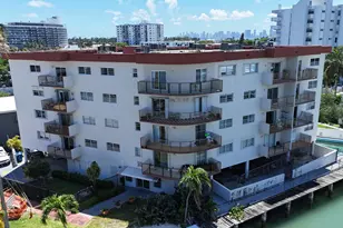 7150 Indian Creek Dr, Miami Beach, FL 33141 - Photo 17