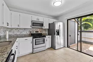 364 Quebec Ct, Royal Palm Beach, FL 33411 - Photo 3