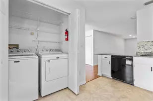 364 Quebec Ct, Royal Palm Beach, FL 33411 - Photo 23