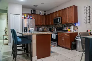 6026 Pine Tree Way, Riviera Beach, FL 33410 - Photo 7