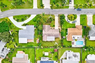 1036 Coral Dr, Boynton Beach, FL 33426 - Photo 3
