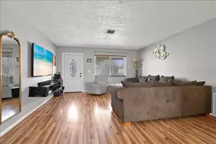 956 SE Browning Ave, Port Saint Lucie, FL 34983 - Photo 9