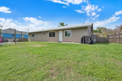 956 SE Browning Avenue, Port Saint Lucie, FL 34983 - Photo 45