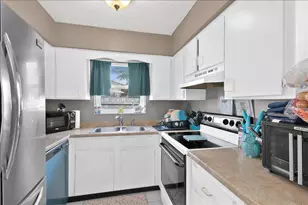 956 SE Browning Ave, Port Saint Lucie, FL 34983 - Photo 21