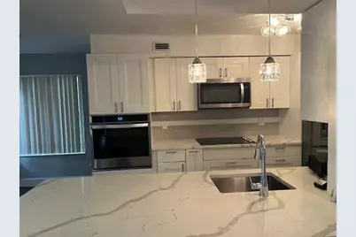 992 NW 93rd Avenue, Plantation, FL 33324 - Photo 5