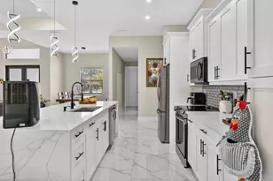 3263 SE 40th Ave Ave SE, Naples, FL 34117 - Photo 13
