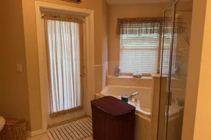 925 SW Worcester Ln SW, Port Saint Lucie, FL 34953 - Photo 19
