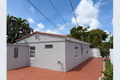 1674 NE 169th Street, North Miami Beach, FL 33162 - Photo 19