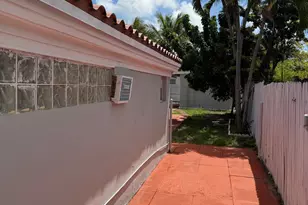 1674 NE 169th St, North Miami Beach, FL 33162 - Photo 15