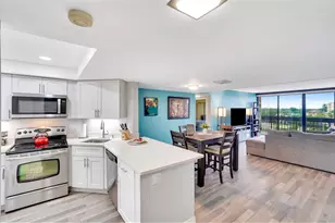 2400 Presidential Way, West Palm Beach, FL 33401 - Photo 3