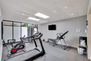 2400 Presidential Way, West Palm Beach, FL 33401 - Photo 19