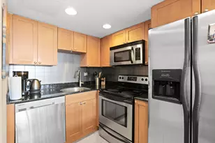1830 Embassy Dr, West Palm Beach, FL 33401 - Photo 7