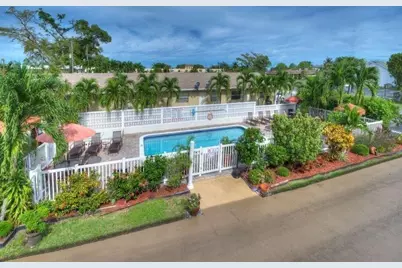 221 SE 9th Avenue #103, Pompano Beach, FL 33060 - Photo 7