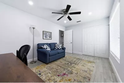 586 Laconia Circle, Lake Worth, FL 33467 - Photo 13