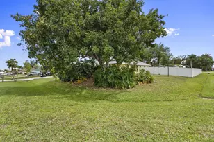 138 SW Airview Ave, Port Saint Lucie, FL 34984 - Photo 29
