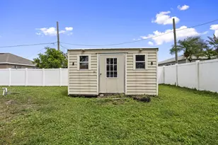 138 SW Airview Ave, Port Saint Lucie, FL 34984 - Photo 25