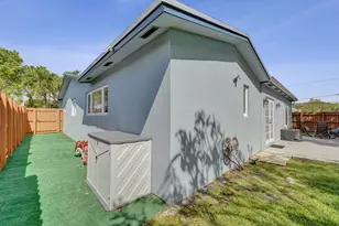 1921 N 49th Ave, Hollywood, FL 33021 - Photo 83