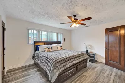 1921 N 49th Avenue, Hollywood, FL 33021 - Photo 55
