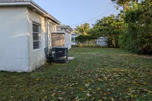 14521 Ellington St, Miami, FL 33176 - Photo 5