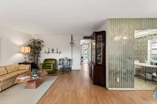 349 Capri, Delray Beach, FL 33484 - Photo 3