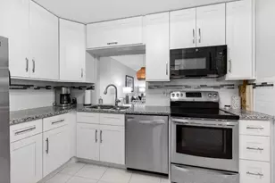 5280 Las Verdes Cir, Delray Beach, FL 33484 - Photo 21