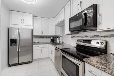 5280 Las Verdes Circle #112, Delray Beach, FL 33484 - Photo 19