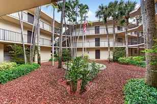 5280 Las Verdes Cir, Delray Beach, FL 33484 - Photo 3