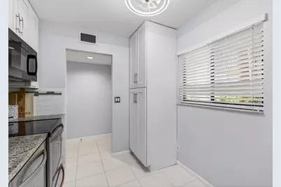 5280 Las Verdes Circle #112, Delray Beach, FL 33484 - Photo 23