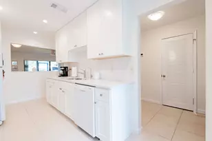 21820 Cypress Cir, Boca Raton, FL 33433 - Photo 5
