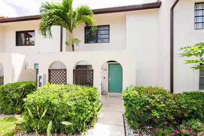 21820 Cypress Circle #25d, Boca Raton, FL 33433 - Photo 1