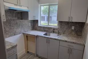 310 NW 16th Ave, Miami, FL 33125 - Photo 5