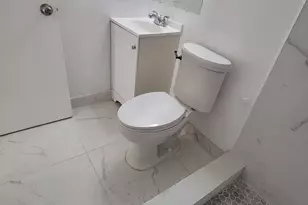 310 NW 16th Ave, Miami, FL 33125 - Photo 11