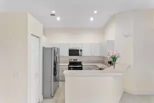 1353 Canary Island Dr, Weston, FL 33327 - Photo 9