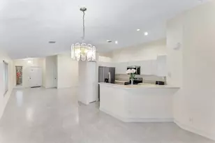 1353 Canary Island Dr, Weston, FL 33327 - Photo 7