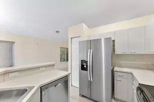 1353 Canary Island Dr, Weston, FL 33327 - Photo 11