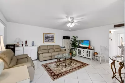 190 Piedmont D, Delray Beach, FL 33484 - Photo 5