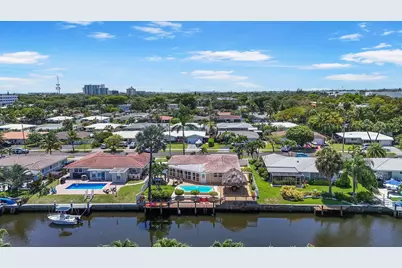 220 SE 2nd Avenue, Pompano Beach, FL 33060 - Photo 9