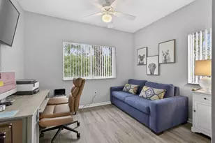 310 Crestwood Cir, Royal Palm Beach, FL 33411 - Photo 11