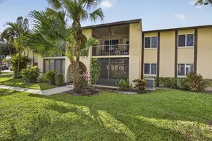 301 Pine Ridge Cir, Greenacres, FL 33463 - Photo 23