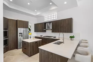 16032 Bristol Isle Way, Delray Beach, FL 33446 - Photo 5