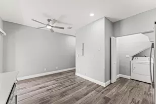 205 S Santa Catalina Cir, North Lauderdale, FL 33068 - Photo 11